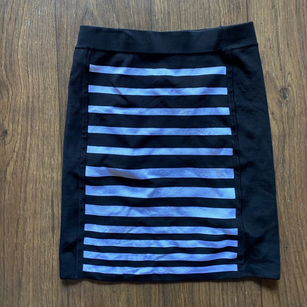 Bebe Skirt